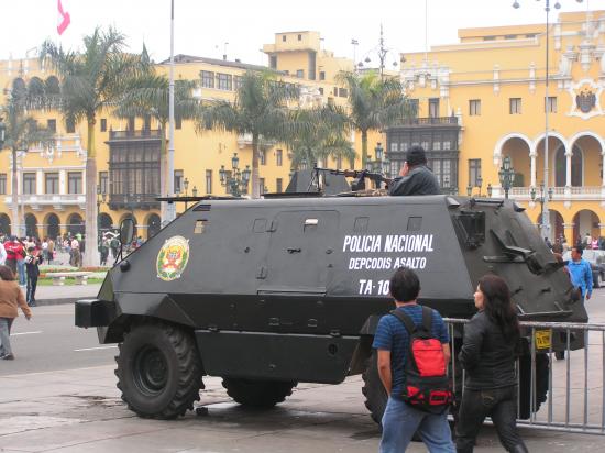 char autour du palais présidentiel